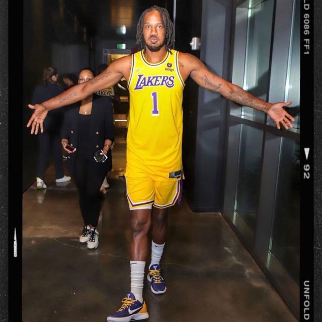 Trevor-Ariza-Lakers-October-7-2021-1633594645459.jpg
